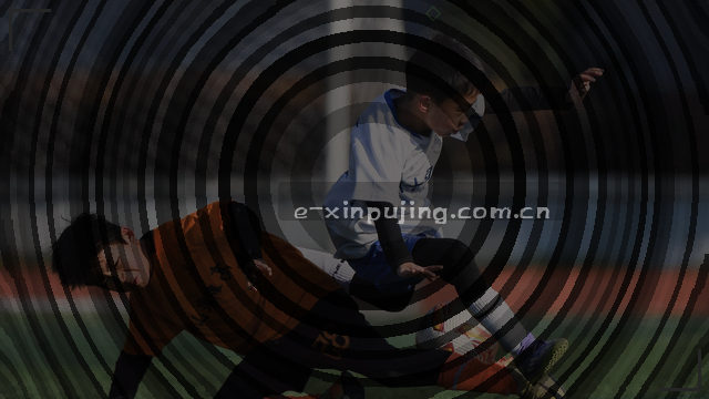 深蓝背景上，手机、邮件和位置图标并列排列
